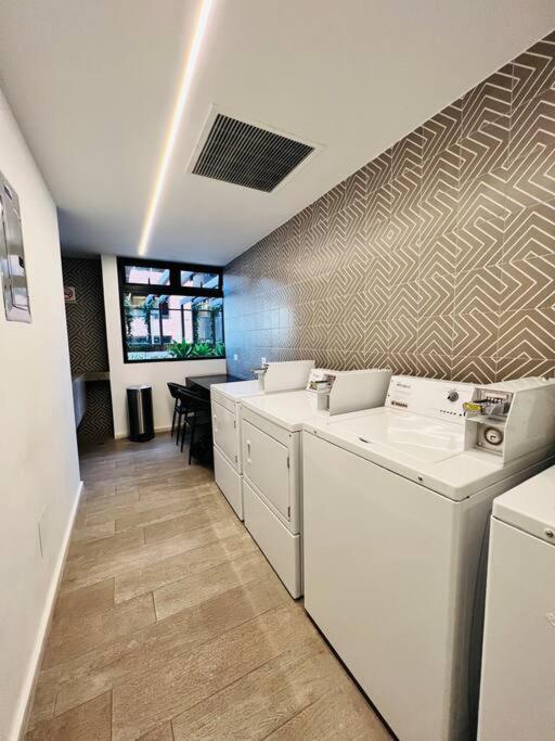 Apartamento 2 Habitaciones, Edificio Airali, Zona 10, Miradolo Гватемала Экстерьер фото